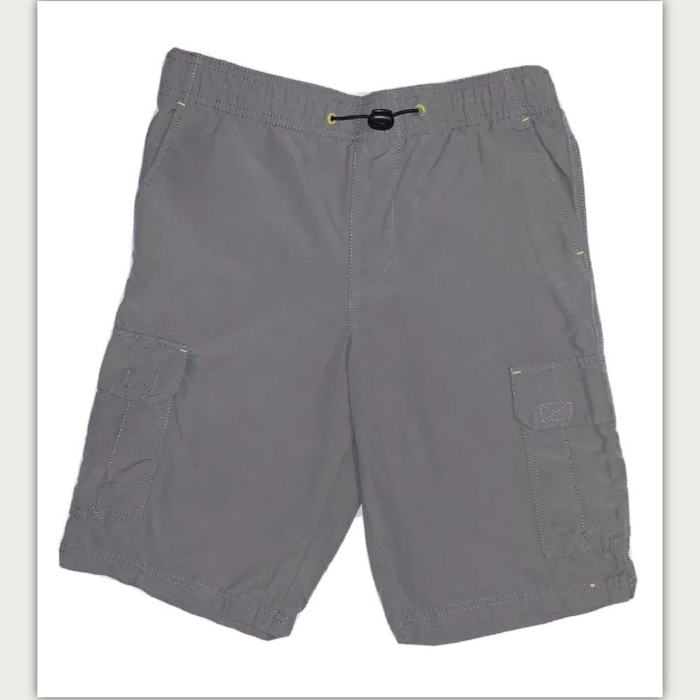 Boys Urban Pipeline shorts size L